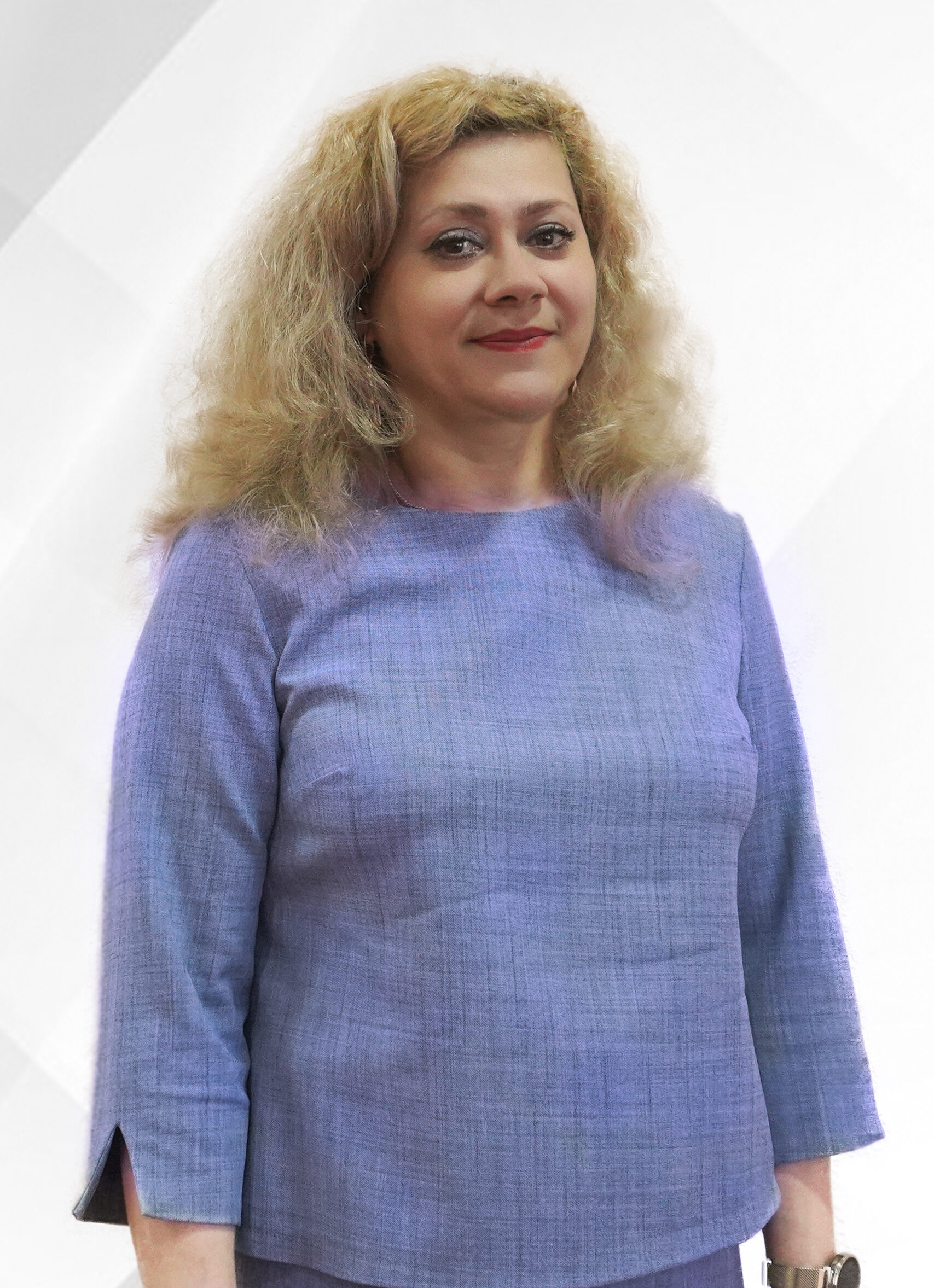 Шмотина Людмила Хунтулиевна, педагог дополнительного образования